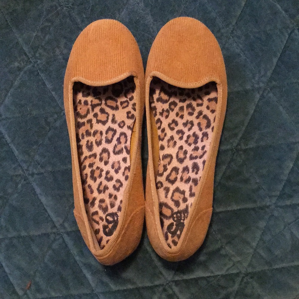 Tan/gold corduroy shoes
